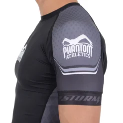 Rashguard Storm Nitro - Kurzarm 23 Rashguard Storm Nitro - Kurzarm -Boxing Bargain Shop Phantom Athletic Rashguard STORM Kurzarm fuer Kampfsport 9
