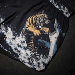 Fightshorts FUSION-R Tiger Vs. Shark -Boxing Bargain Shop Phantom Athletics MMA EVO Fusion Shorts Tiger vs shark Black 5