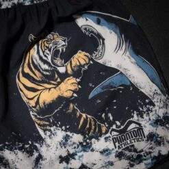 Fightshorts FUSION-R Tiger Vs. Shark -Boxing Bargain Shop Phantom Athletics MMA EVO Fusion Shorts Tiger vs shark Black 7
