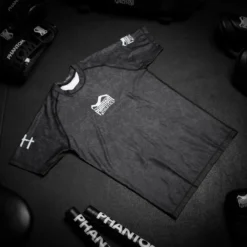 Rashguard EVO Serious - Schwarz -Boxing Bargain Shop Phantom Athletics MMA Rashguard Shortsleeve Serious Black 4