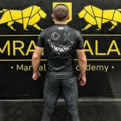 Rashguard EVO Serious - Schwarz -Boxing Bargain Shop Phantom Athletics MMA Rashguard Shortsleeve Serious Black 8