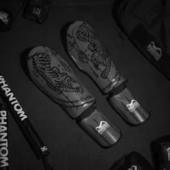 Schienbeinschutz Muay Thai - Grau -Boxing Bargain Shop Phantom Athletics Schienbeinschoner Muay Thai Striking Gray 3
